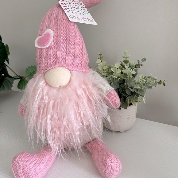 Other - Adorable Love & Cupcakes Pink Gnome, NWT